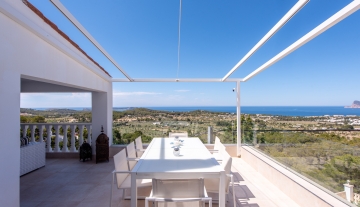 Resa estates Ibiza san Jose te koop villa main views terrace.jpg